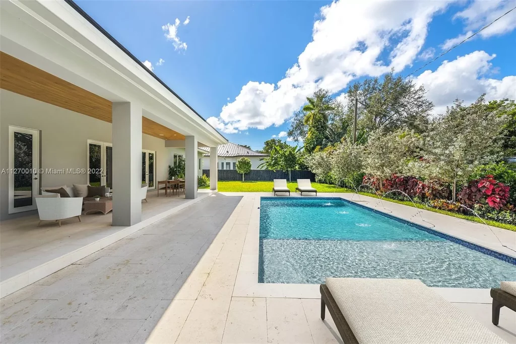 20 Pinecrest 78 st